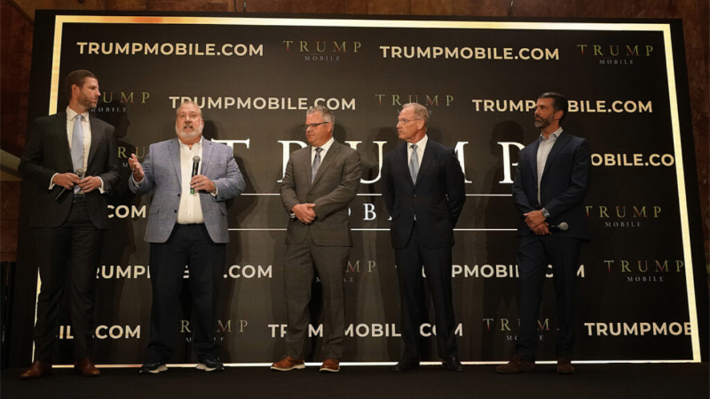 Donald Trump lance son propre operateur mobile