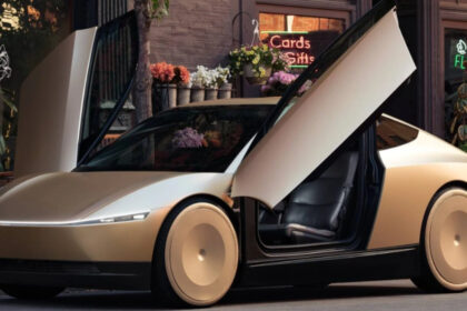 Robotaxi Tesla : Elon Musk annonce la sortie de son service de voiture sans chauffeur