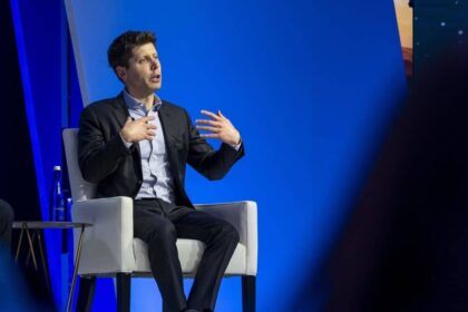 Sam Altman : le PDG d’OpenAI alerte sur les dangers liés à ChatGPT