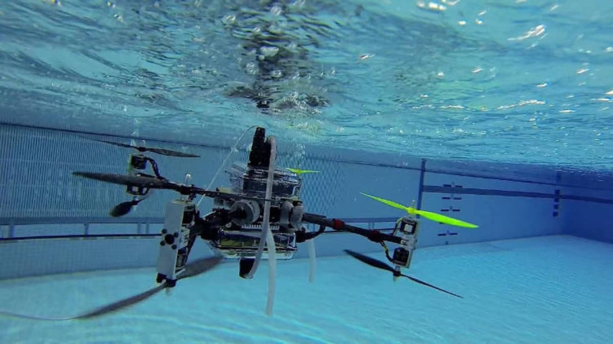 drone innovant capable de voler et nager