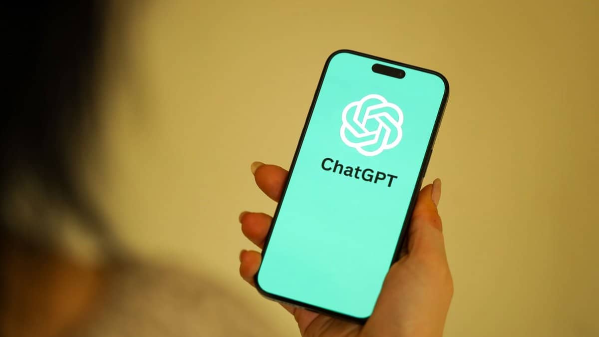 ChatGPT autorisera les conversations intimes pour adultes